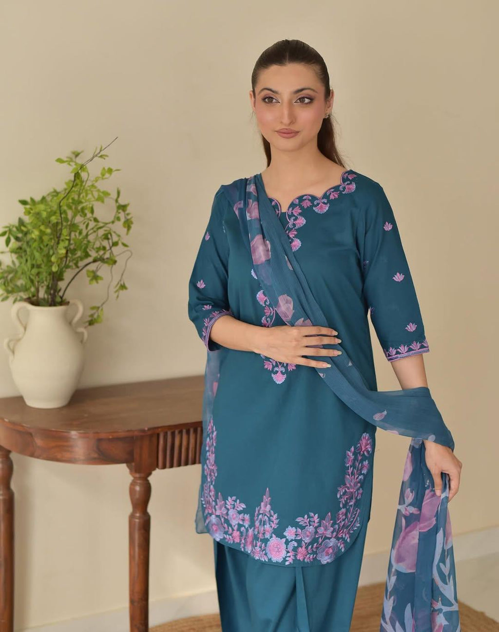 EZMA 3PC ( FARSHI SHALWAR )