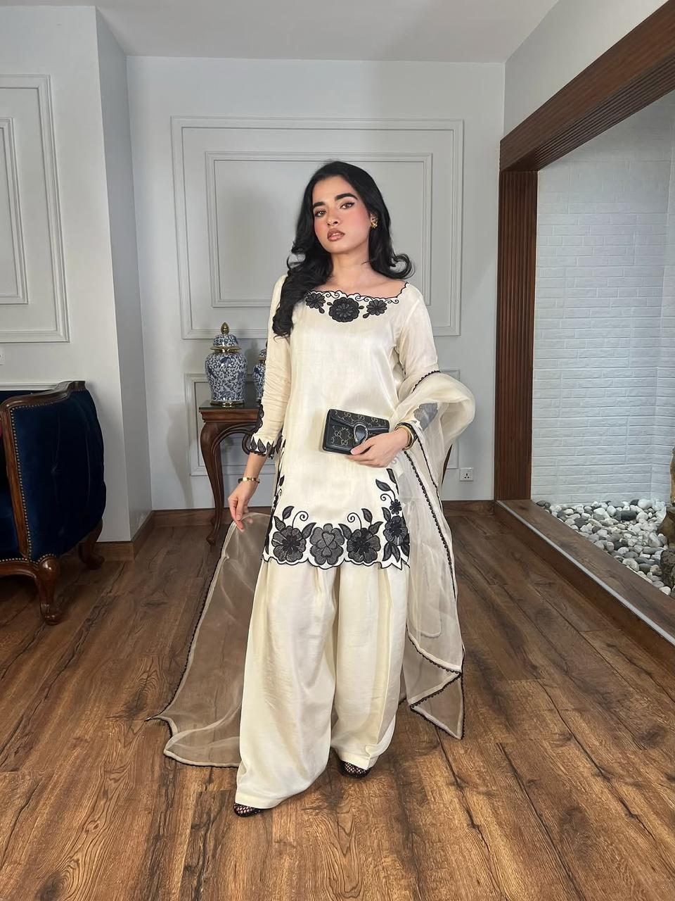 ZOUQ 3PC ( FARSHI SHALWAR )