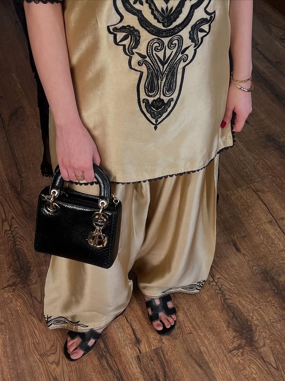 ZOUQ 3PC ( FARSHI SHALWAR )