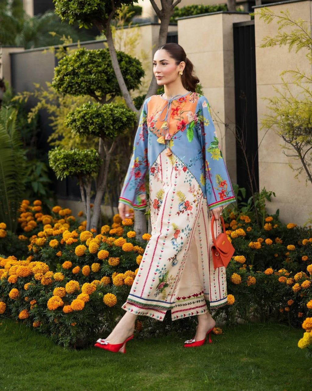 AZMIN DIGITAL LAWN 2PC